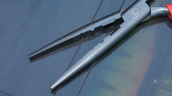 Rage Long Nose Unhooking Pliers